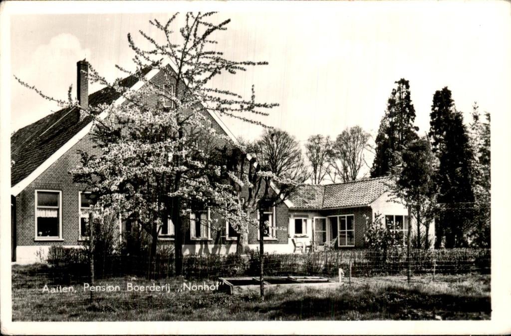 Aalten - Pension Boerderij - Nonhof, Ophalen of Verzenden, 1940 tot 1960, Gelopen, Gelderland