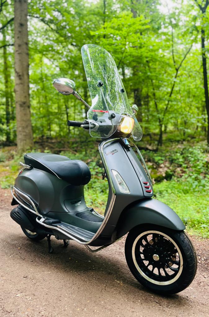 Vespa Sprint 2015 50cc 4T 2V Titanio Grey, Ophalen, Gebruikt, Maximaal 25 km/u, Benzine