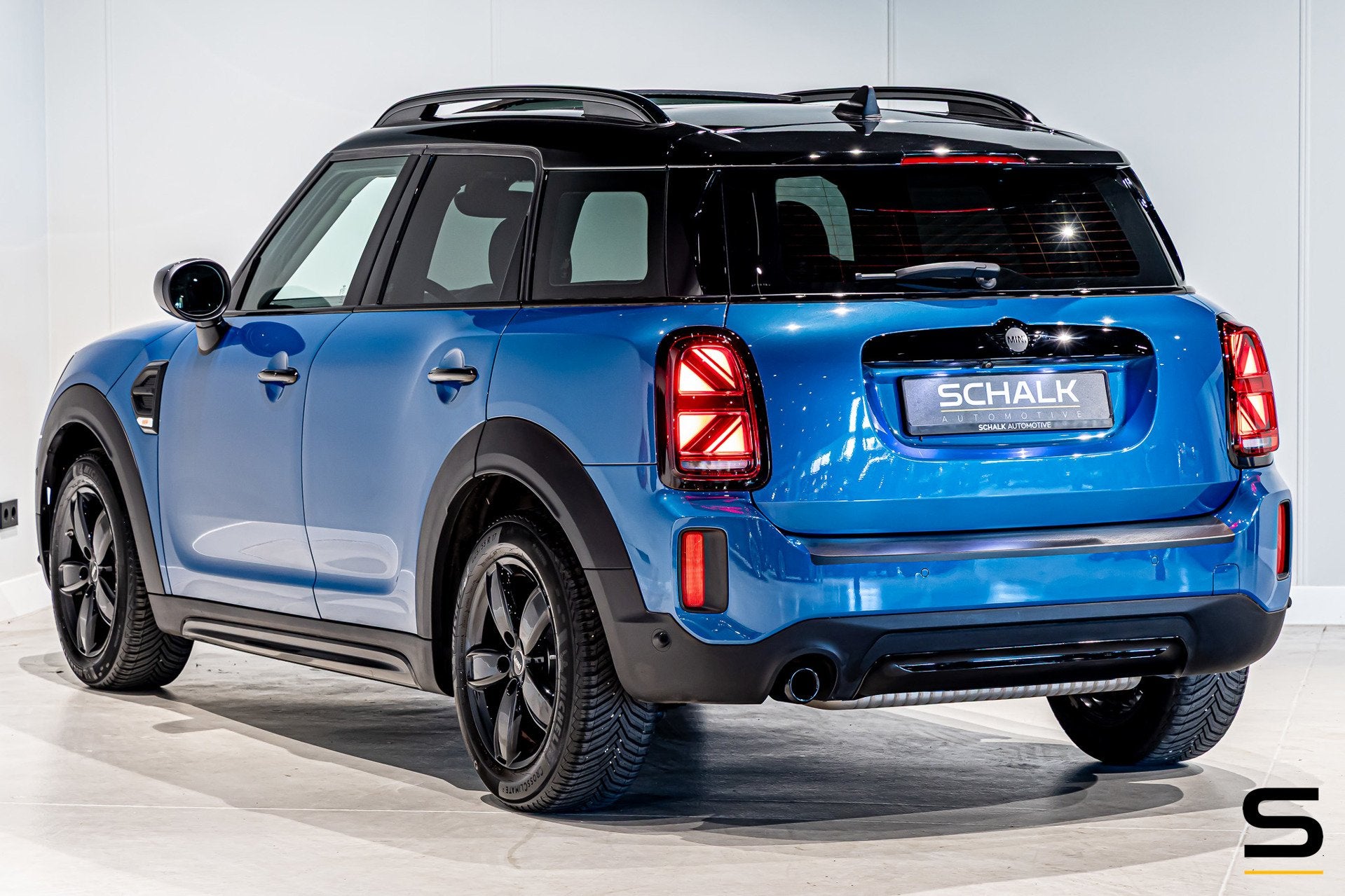 Mini Countryman 1.5 Cooper|Pano|Cam|H&K|E-stoel|Leder|Dealer, Auto's, Mini, 136 pk, Gebruikt, Zwart, Countryman