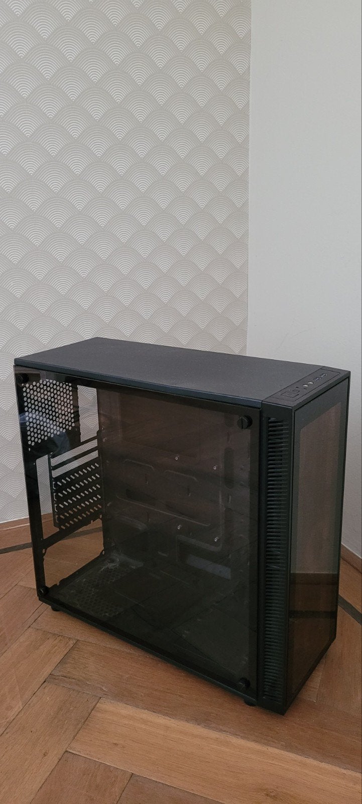 lege pc kast met glas, Computers en Software, Ophalen, Gebruikt