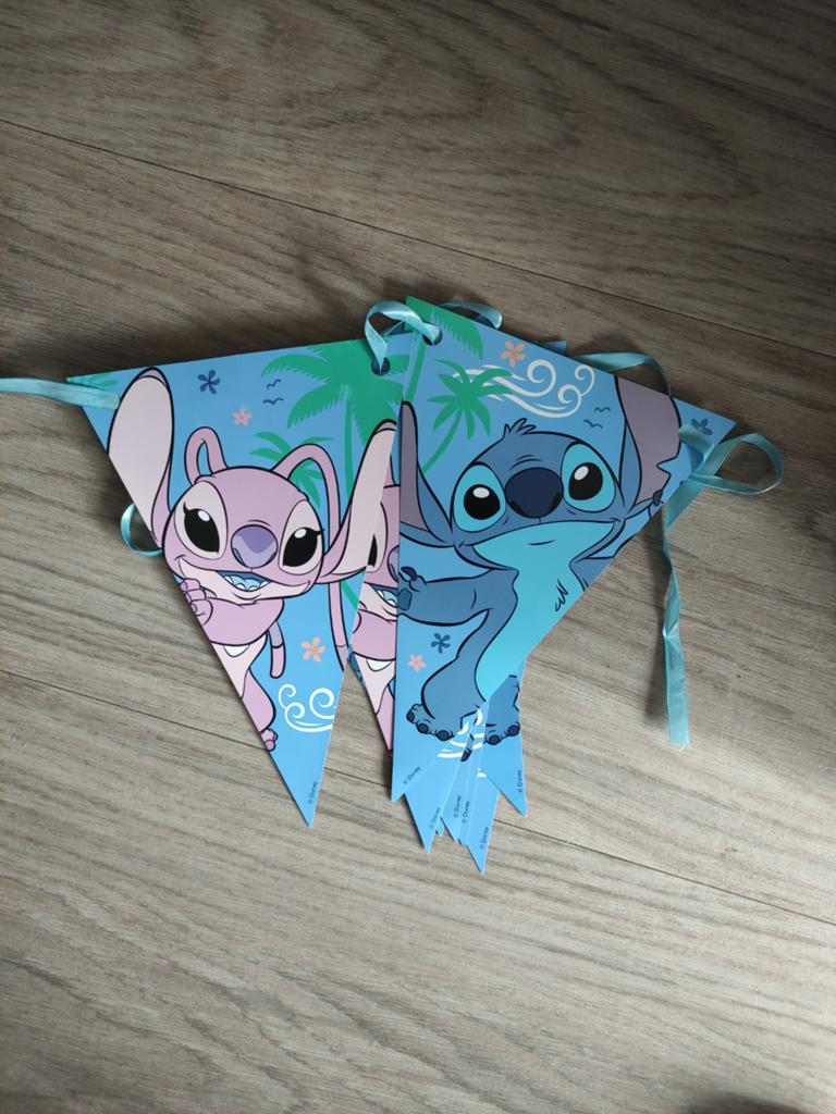 Vlaggenlijn van Stitch en Angel, 230 cm, feest, versiering, Hobby en Vrije tijd, Feestartikelen, Ophalen of Verzenden, Zo goed als nieuw