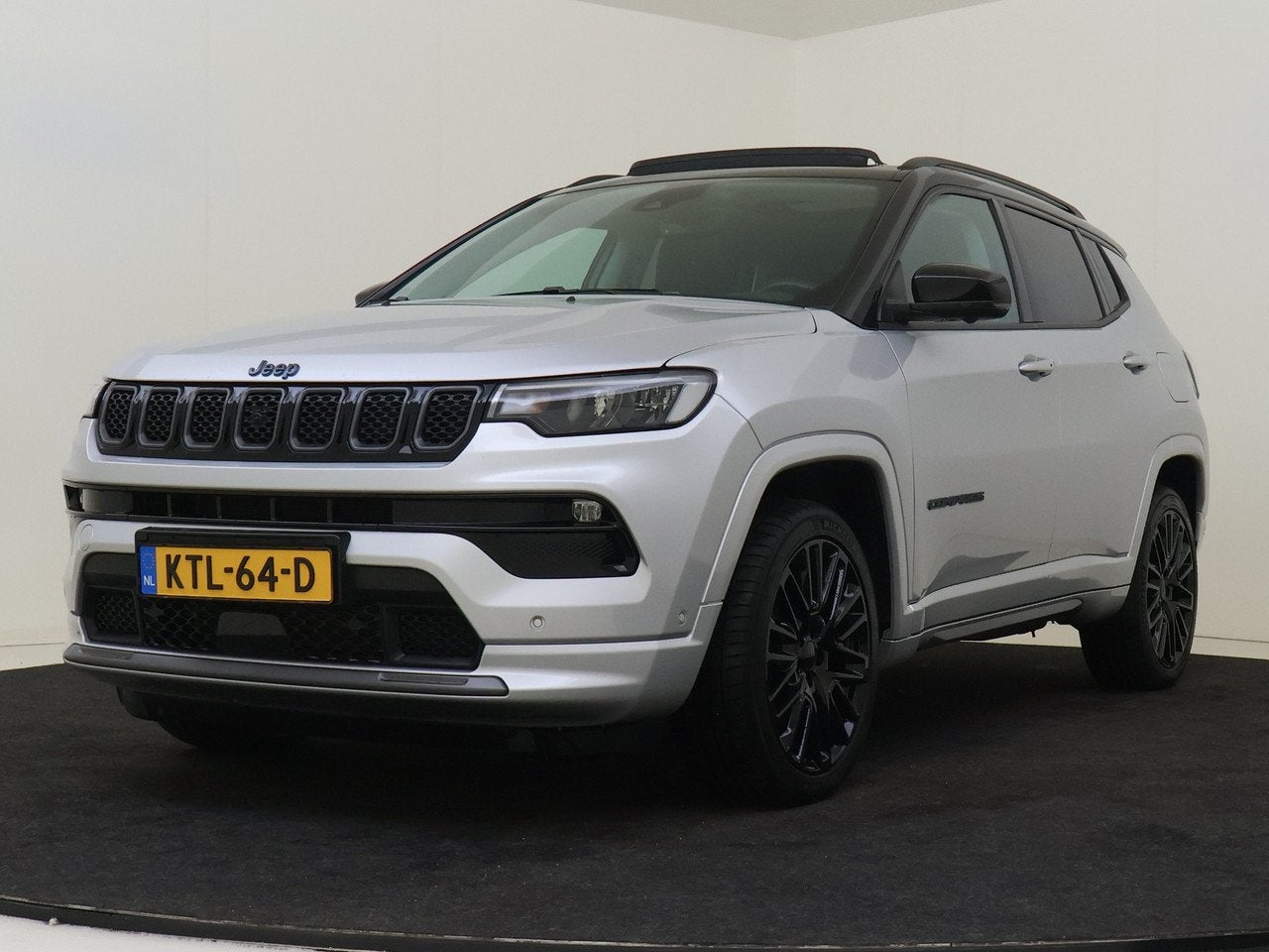 Jeep Compass 4xe 240PK Plug-in Hybrid Electric S Schuif/Kant, Auto's, Automaat, Gebruikt, 4 cilinders, Bedrijf
