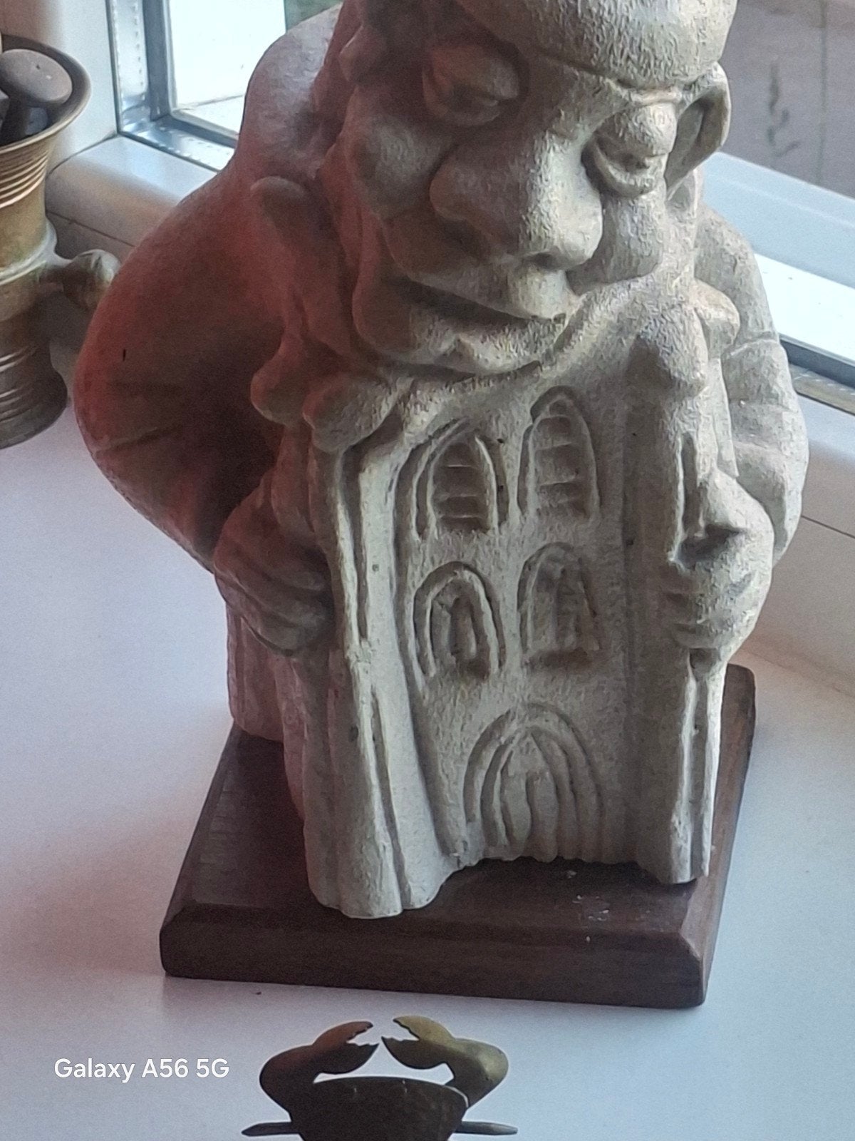 Peperbus bergen op zoom. beeld., Antiek en Kunst, Ophalen of Verzenden, 20 - 50 cm, Steen of Keramiek, Beeld