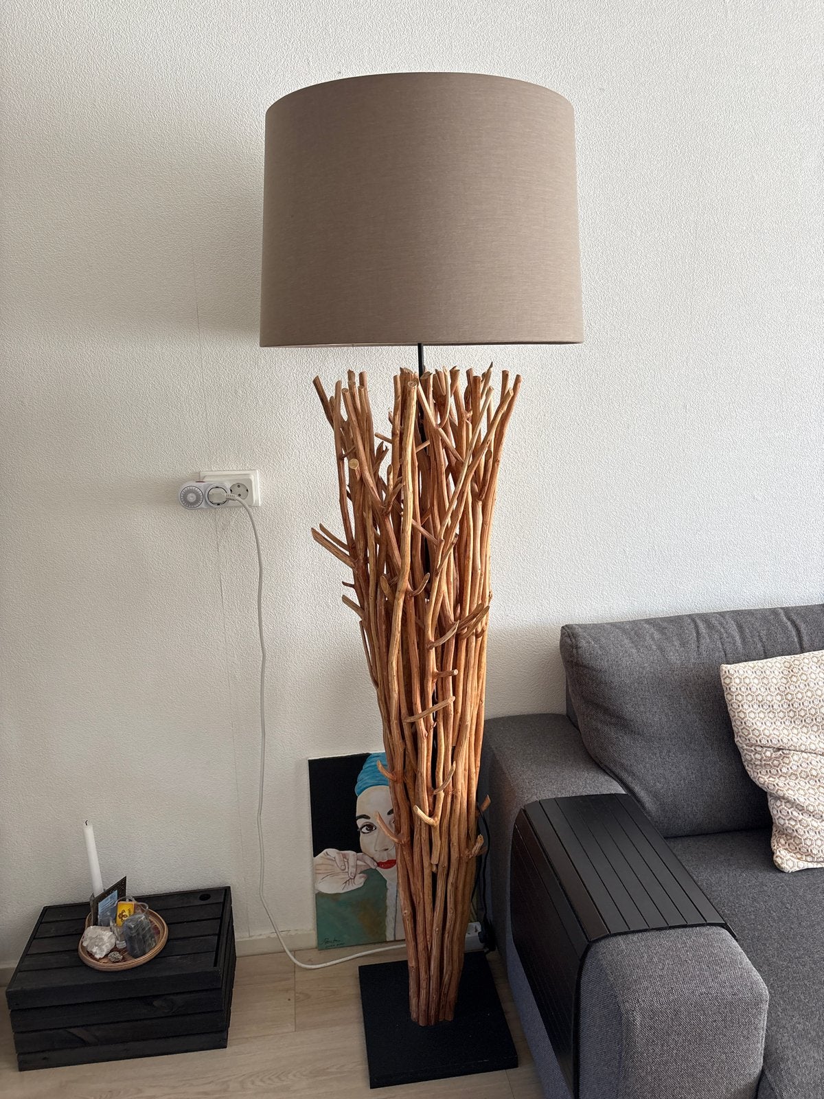 Unieke staande lamp van houten takken met stoffen kap, Huis en Inrichting, Lampen | Vloerlampen, Ophalen, E27 (groot), Zo goed als nieuw