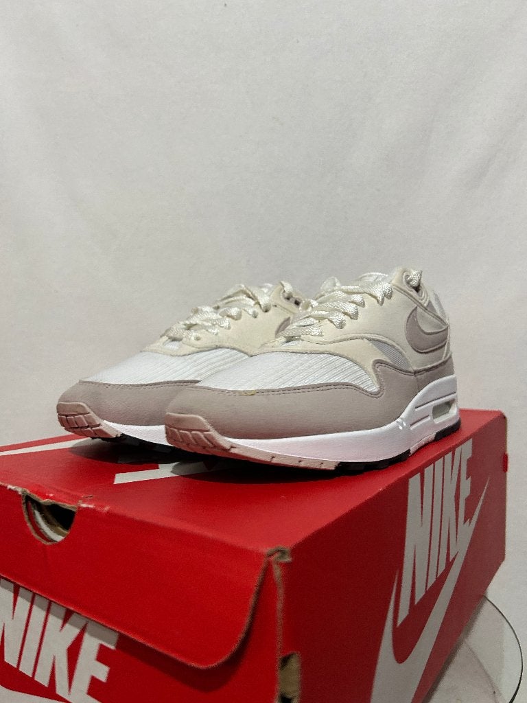 ALS NIEUW! Maat 40 - Nike Air Max 1 Platinum Violet, Overige kleuren, Verzenden, Nike, Nike