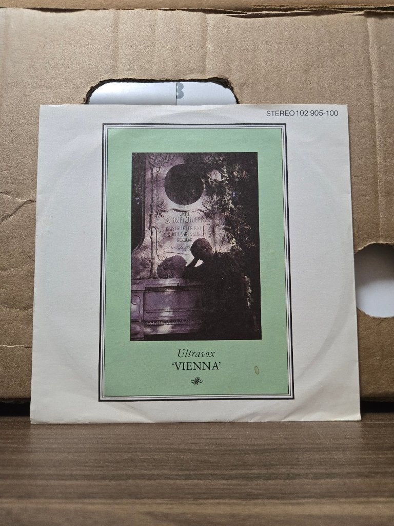 UItravox - Vienna, 7 inch, Ophalen of Verzenden, Zo goed als nieuw, Pop