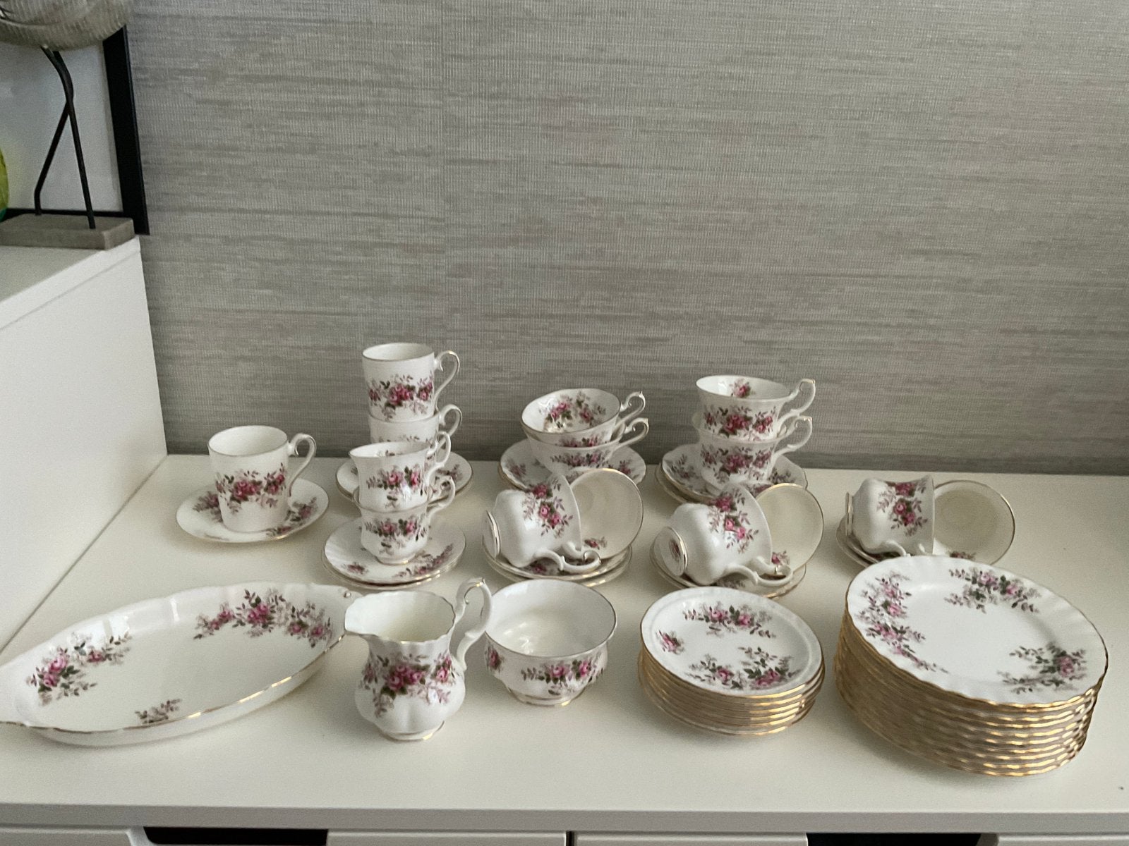 Royal Albert koffie/ thee servies Lavender Rose., Antiek en Kunst, Antiek | Servies compleet, Ophalen