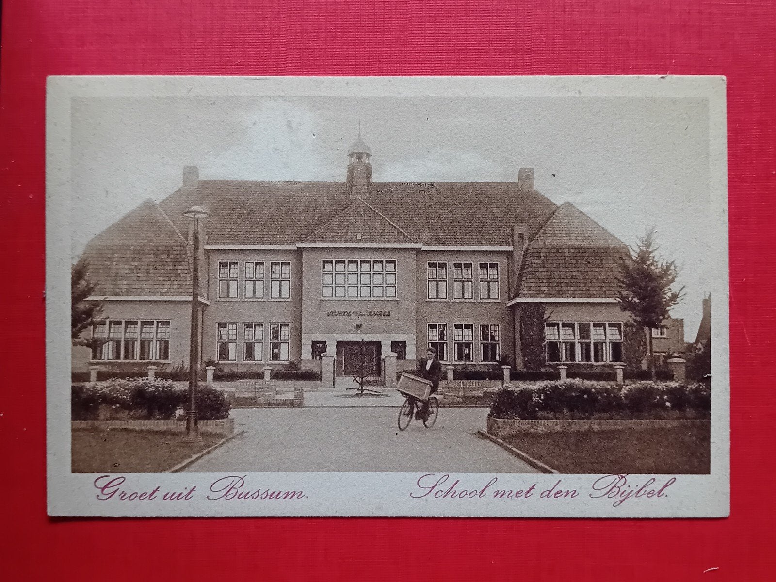 Oude Ansichtkaart Bussum - School met den Bijbel, Verzamelen, Ophalen of Verzenden