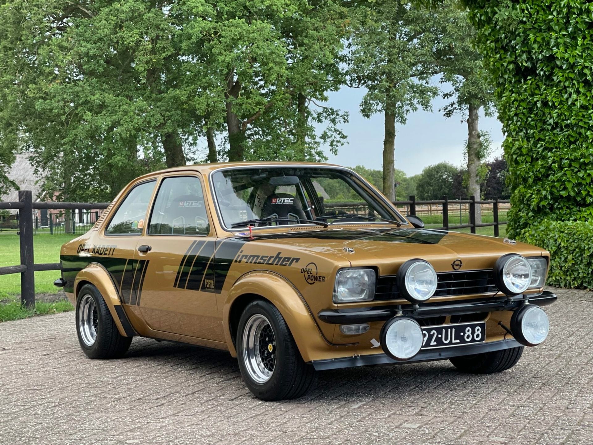 Opel Kadett 2.4 Race / Rally / Hillclimb in zeer mooie staat, Auto's, Zwart, Overige kleuren, 160 pk, Origineel Nederlands