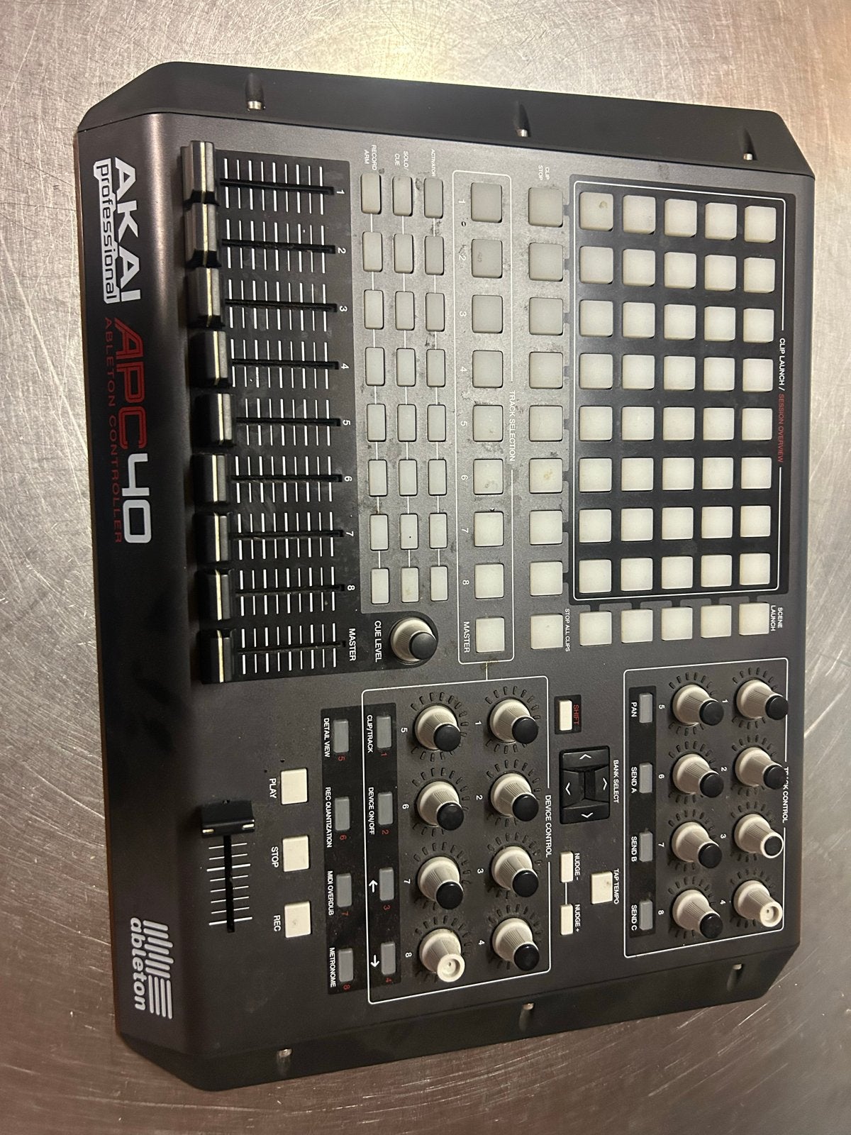 Akai APC40 Ableton Performance Controller, Muziek en Instrumenten, Overige merken, Gebruikt, Met midi-aansluiting, Overige aantallen