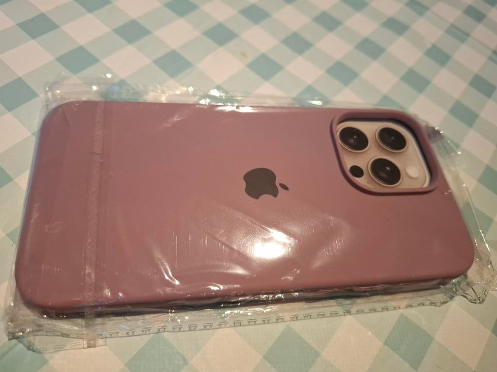 Nieuw hoesje Phone 15 Pro Max, kleur lila, Ophalen of Verzenden, Nieuw