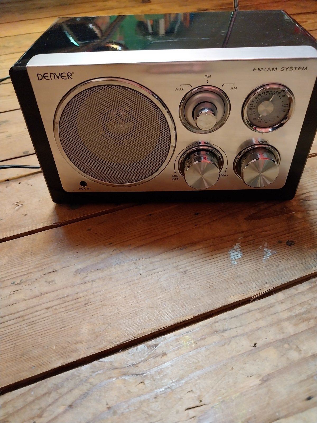 Denver AM/FM Houten Radio TR-61 - Zwart/Zilver, Ophalen of Verzenden, Zo goed als nieuw, Radio
