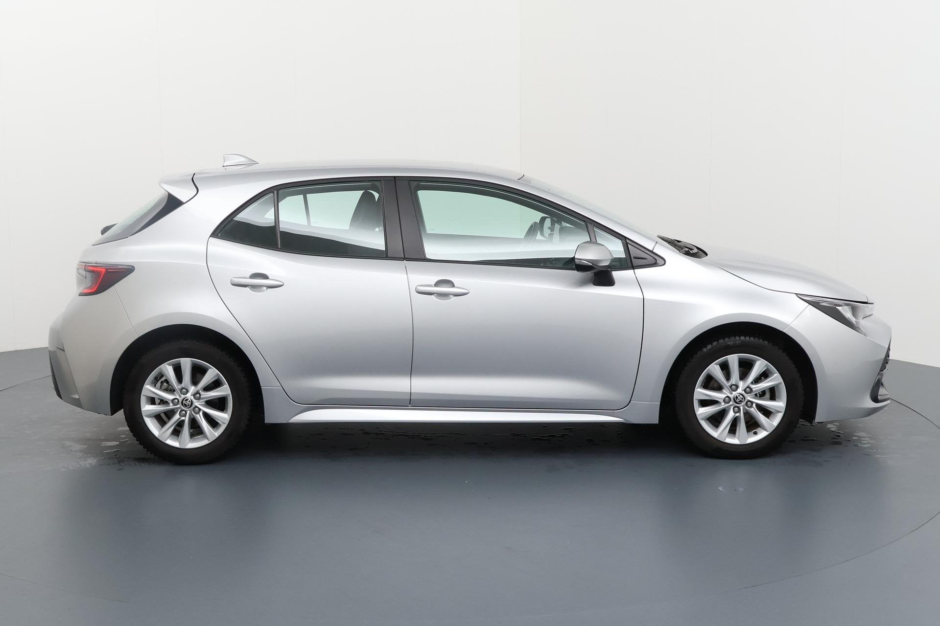 Foto 8 van Toyota Corolla Hybrid 140 Active Stijlvol en zuinig, klaar v