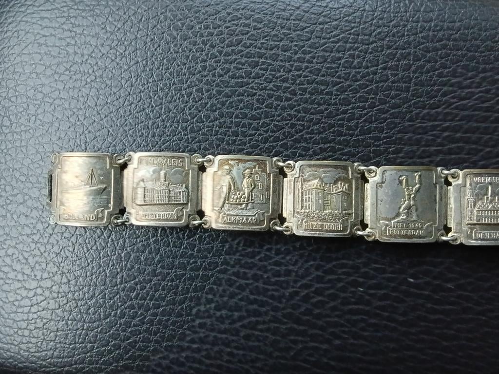 Armband met afbeeldingen van steden, Sieraden, Tassen en Uiterlijk, Armbanden, Ophalen, Zo goed als nieuw, Zilver