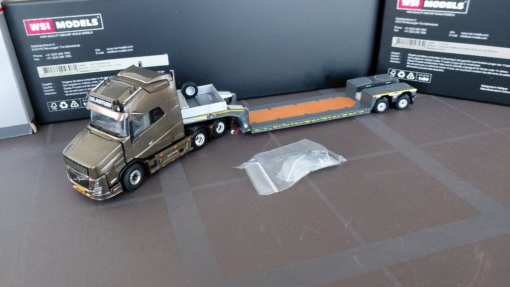 WSI Vlastuin volvo VT5 aero met Euro PX Lowloader 2-axle, Ophalen of Verzenden, Nieuw, Bus of Vrachtwagen, Wsi