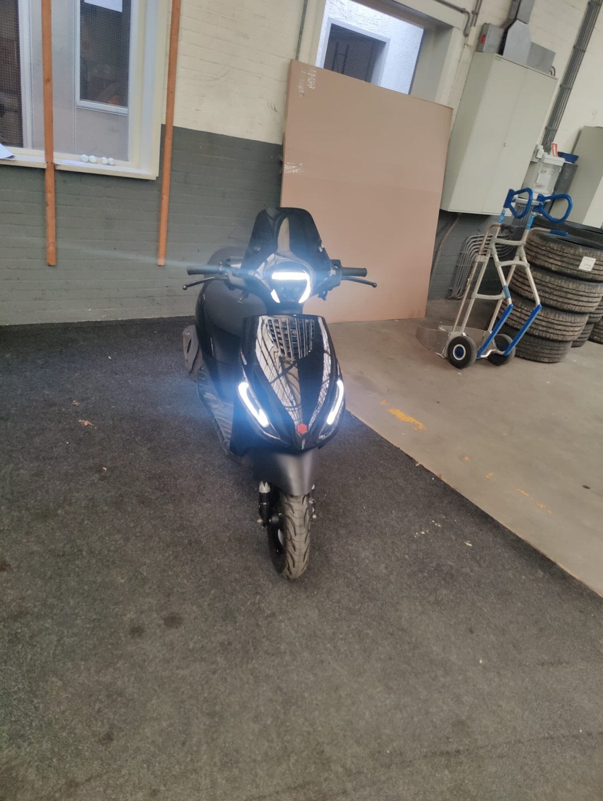 Piaggio Zip 50 4T 2009 | Nieuwe kappenset | YSS, Fietsen en Brommers, Ophalen, Gebruikt, Zip, Benzine