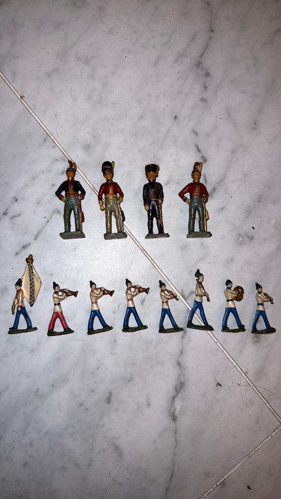 Tinnen soldaten tinnen soldaatjes veel 12x, Ophalen of Verzenden, Zo goed als nieuw, Beeldje of Figuurtje