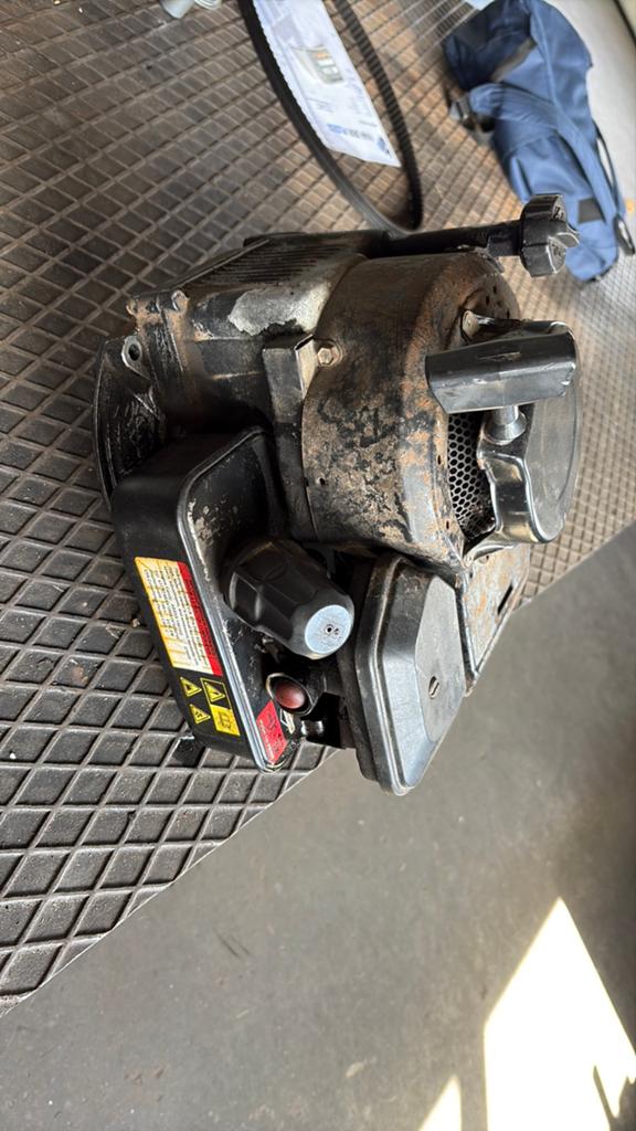 Motor briggs & stratton benzine, Doe-het-zelf en Verbouw, Motoren, Ophalen of Verzenden, Gebruikt