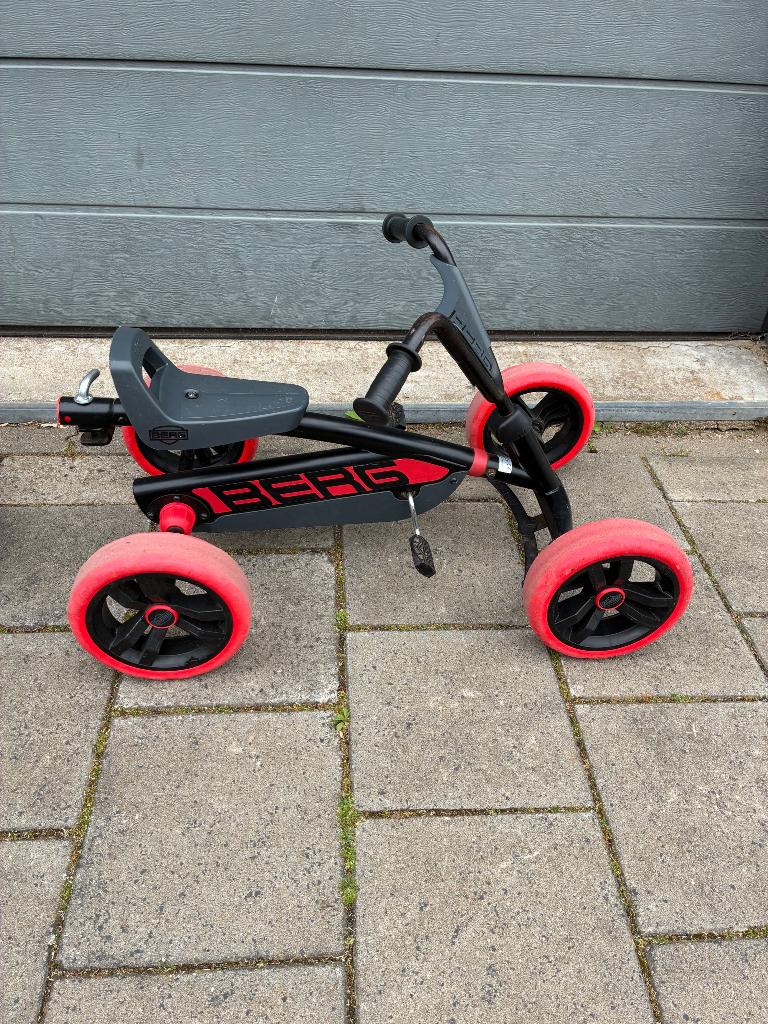 Berg Buzzy skelter inclusief aanhanger, Ophalen, Gebruikt, Berg, Met kar of aanhanger