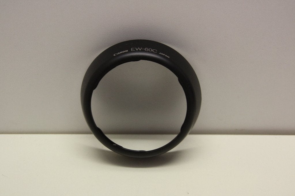 Canon Zonnekap EW-60C. Nieuwstaat., Ophalen of Verzenden, Zo goed als nieuw, 50 tot 60 mm, Zonnekap