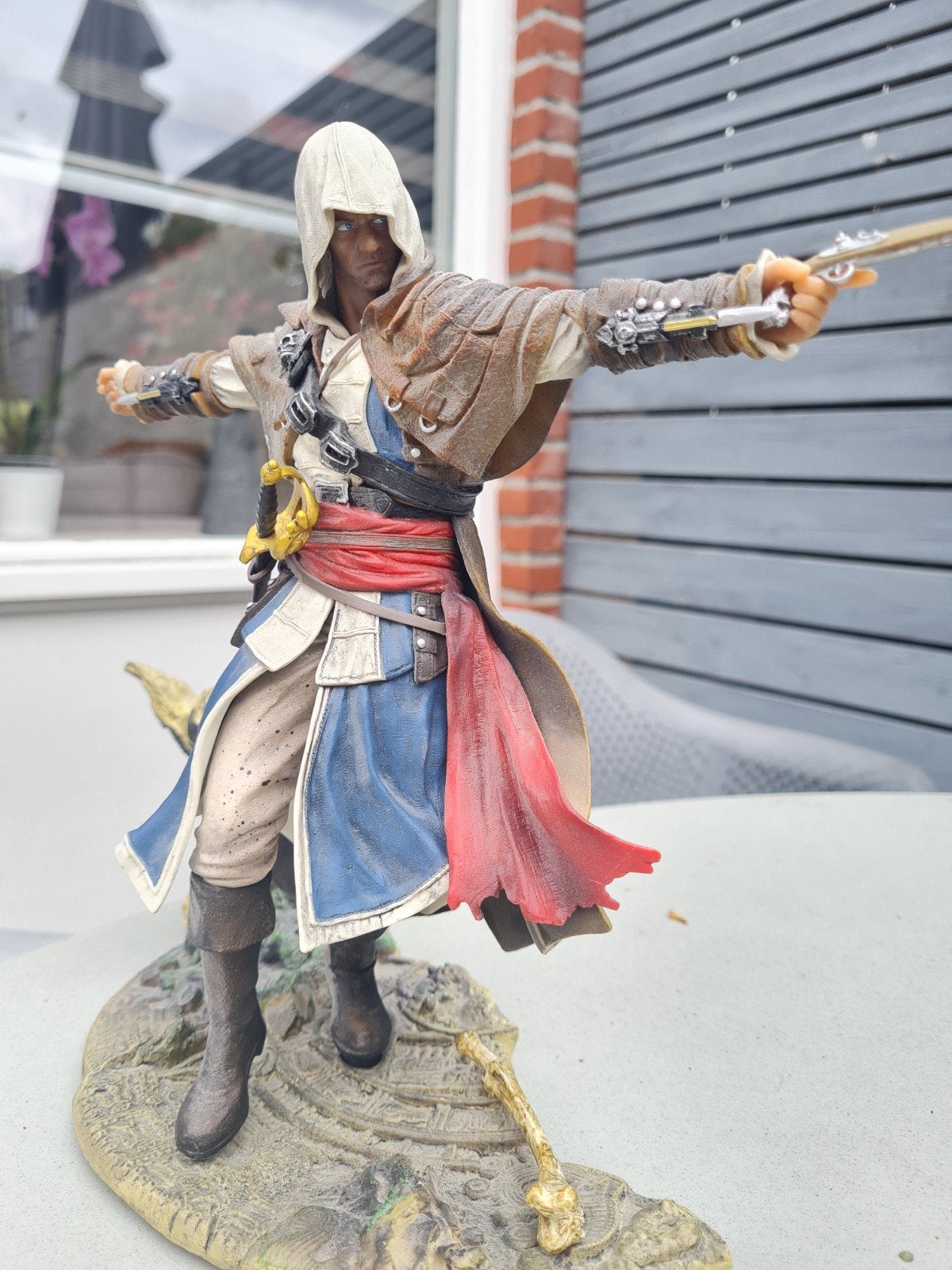 assissine pirate, Ophalen, Zo goed als nieuw