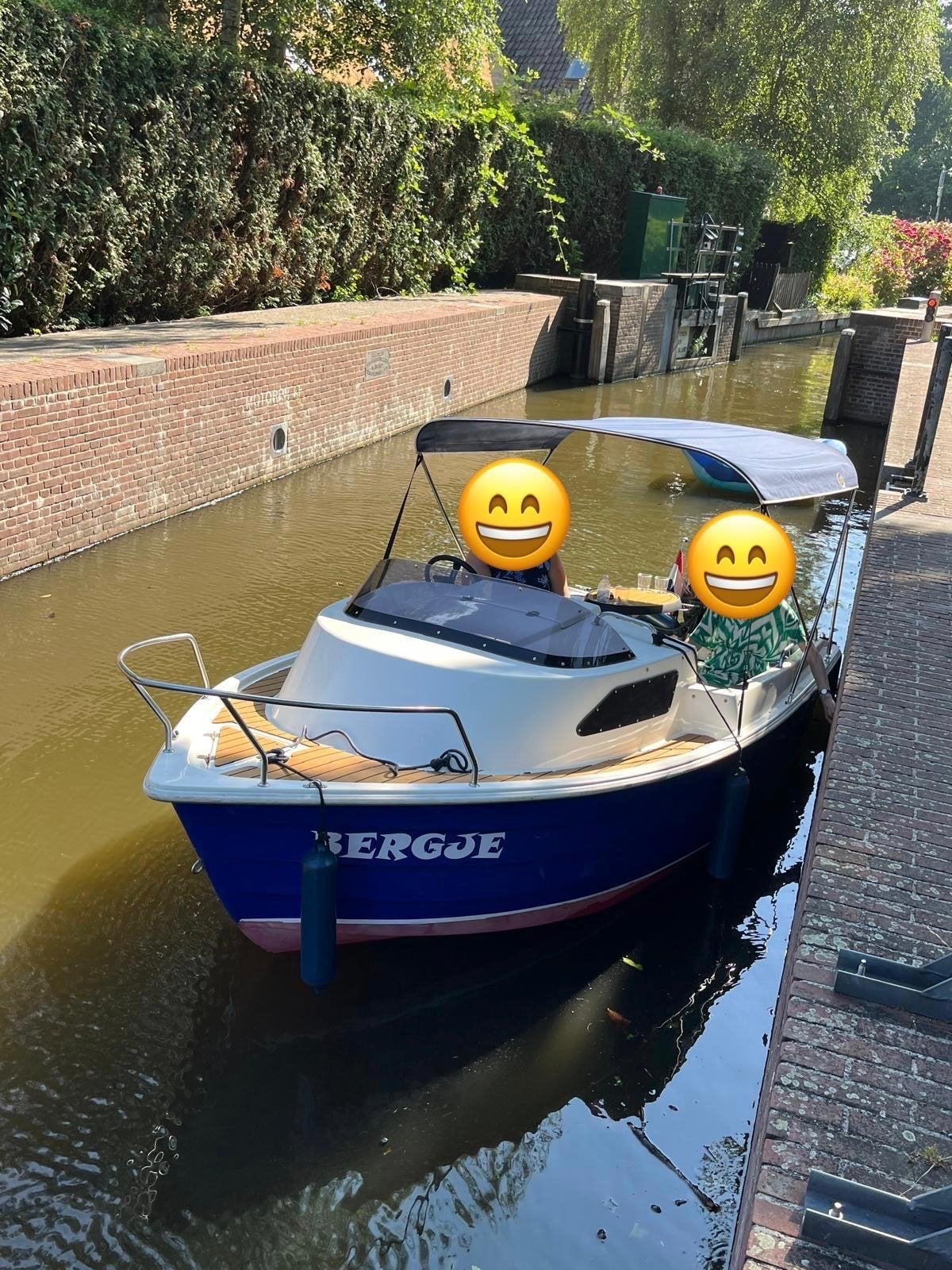 Boot met 30pk Mercury motor, trailer, biminitop en afdekzeil, Watersport en Boten, Overige merken, Gebruikt, Kajuitboot, 5 m