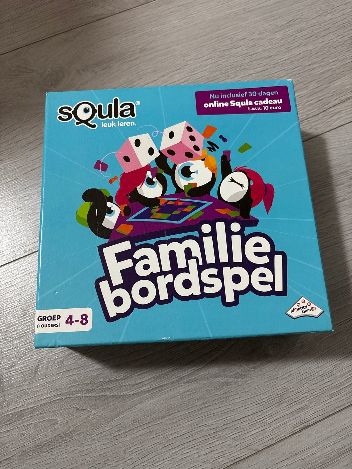 Squala Familie Bordspel - Educatief en Leuk!, Drie of vier spelers, Ophalen of Verzenden, Zo goed als nieuw