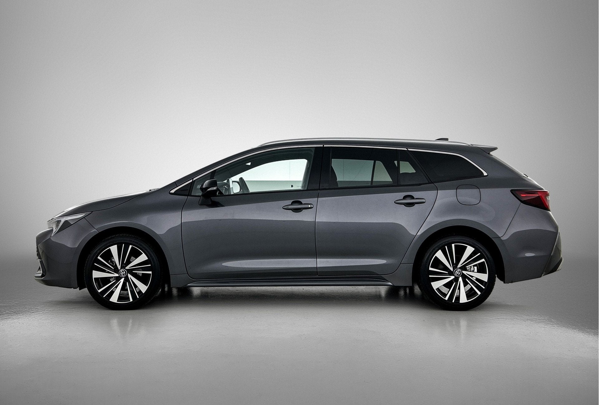 Toyota Corolla Touring Sports Hybrid 140 Dynamic NL auto | P, 12 maanden, 4 cilinders, Corolla, Origineel Nederlands