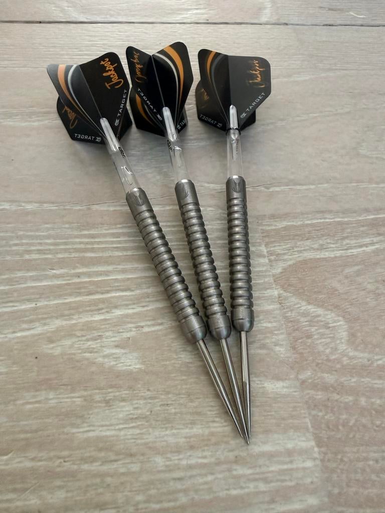 Target Adrian Lewis Gen 3 Darts 25 gram met Nano Grip, Sport en Fitness, Darts, Ophalen, Gebruikt, Pijlen