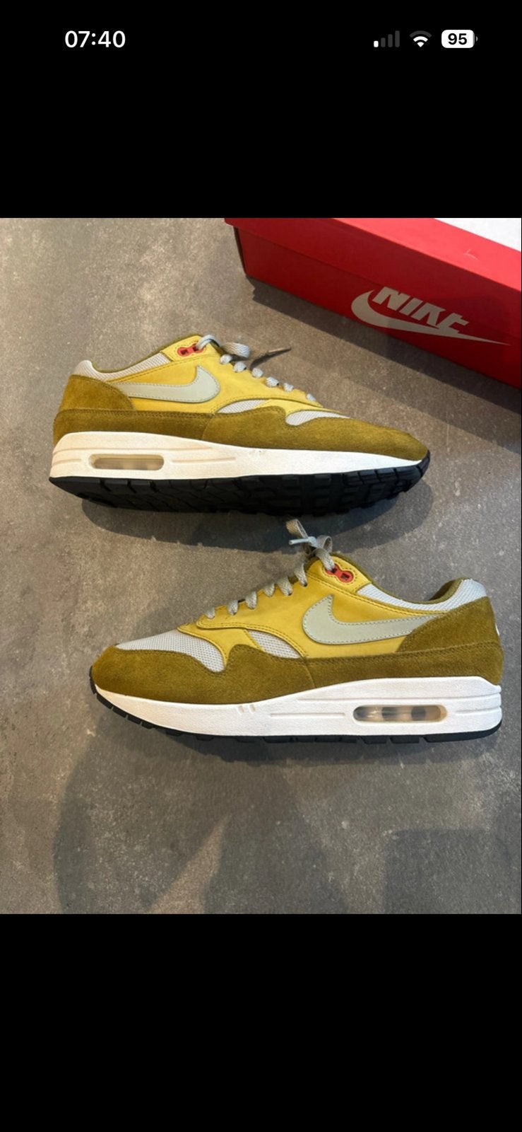 Nike Air Max 1 Curry Pack Olive, Overige kleuren, Ophalen of Verzenden, Sneakers of Gympen, Zo goed als nieuw