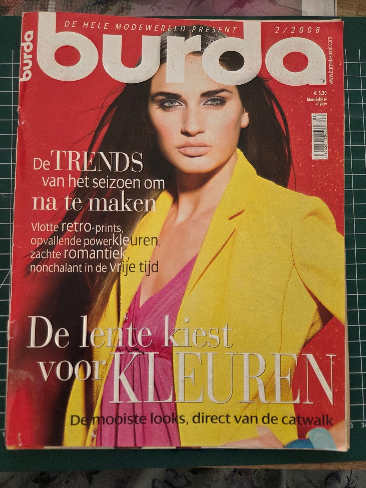 Burda 2/2008 - De Lente Kiest voor Kleuren, Overige typen, Vrouw, Zo goed als nieuw, Burda