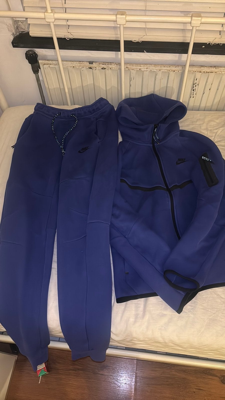 Nike tech, Ophalen, Zo goed als nieuw