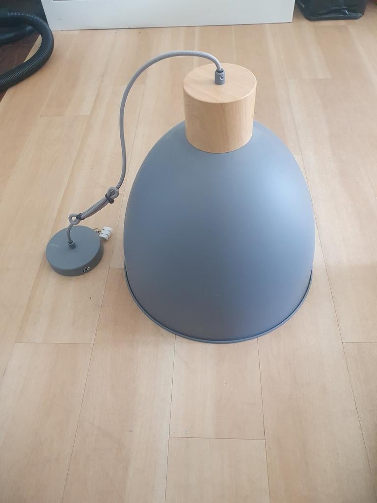 Moderne hanglamp grijs met houten accent, Huis en Inrichting, Ophalen, Zo goed als nieuw, Modern, Minder dan 50 cm