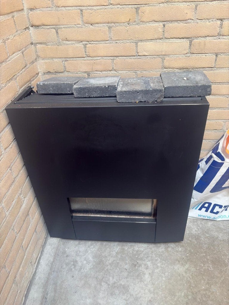 Goedwerkende gaskachel gratis af te halen., Ophalen, Gebruikt