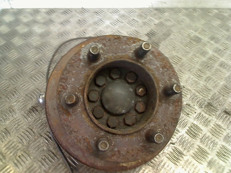 Fusee Rechts Voor Iveco New Daily IV (2006-05/2011-08), Gebruikt, Overige automerken, Iveco Magirus AG, Info@iveco-sw.de