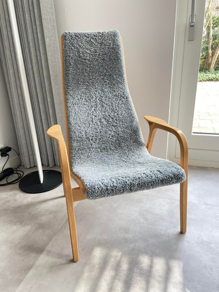 Swedese Lamino fauteuil, licht grijs schapenvacht, eiken, Ophalen, Gebruikt, 75 tot 100 cm, 50 tot 75 cm