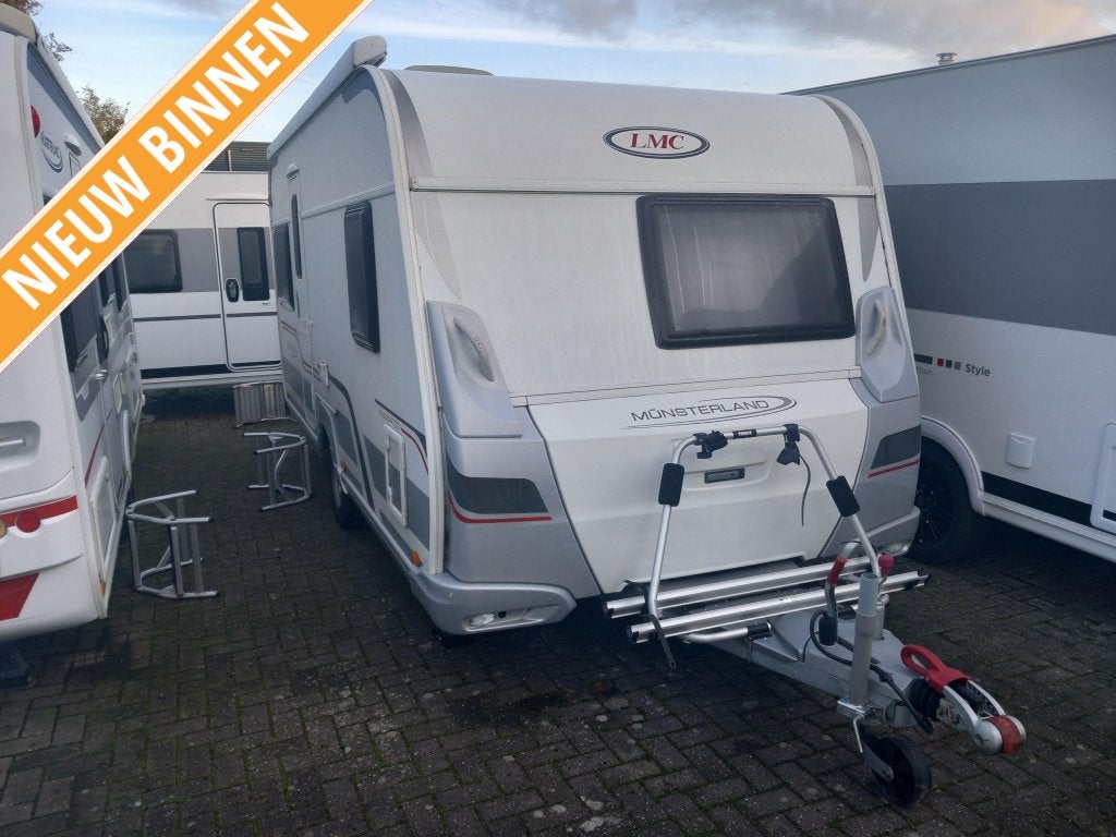 LMC Musica 470 D, Caravans en Kamperen, Overige typen, Bedrijf, Koelkast, 4 tot 5 meter