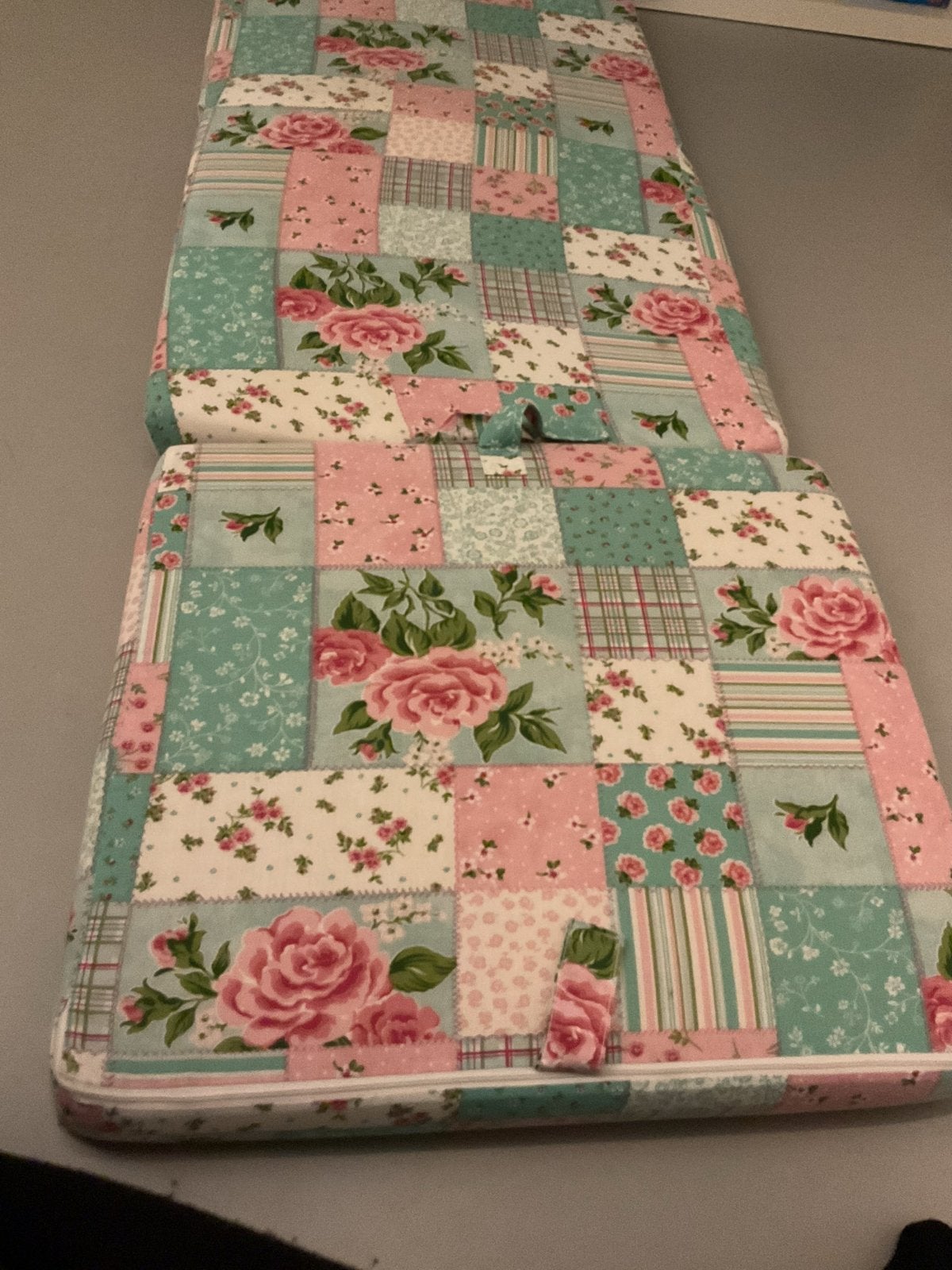 Opvouwbaar matras met bloemenprint - Roze/Turquoise, Ophalen, 70 tot 85 cm, Zo goed als nieuw, Matras