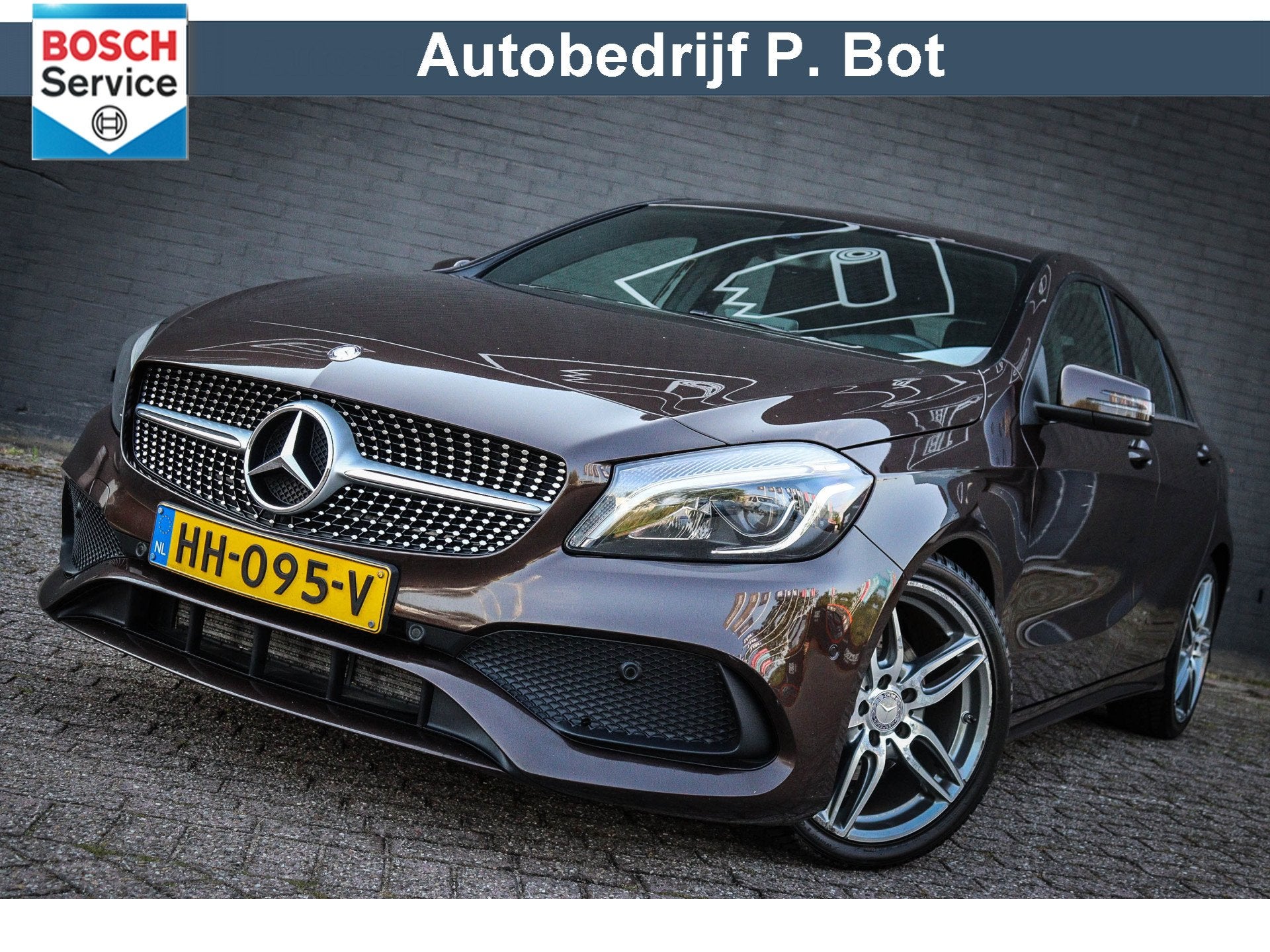 Mercedes-Benz A-Klasse 180 Ambition AMG Line v. 12.950,- NU, Gebruikt, 4 cilinders, Bruin, Leder en Stof