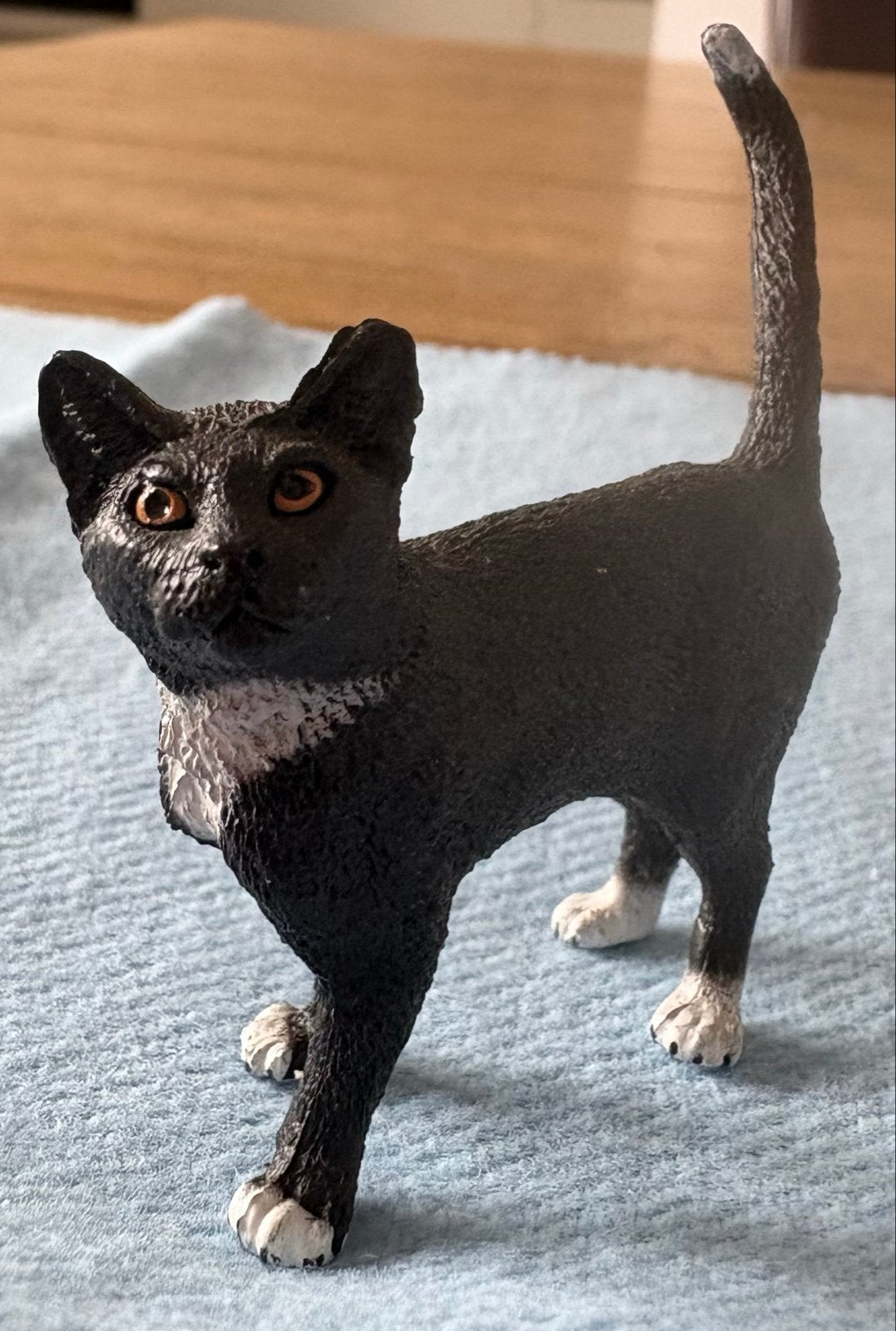 Schleich Staande zwarte kat 13770, Ophalen of Verzenden, Zo goed als nieuw, Hond of Kat, Beeldje of Figuurtje