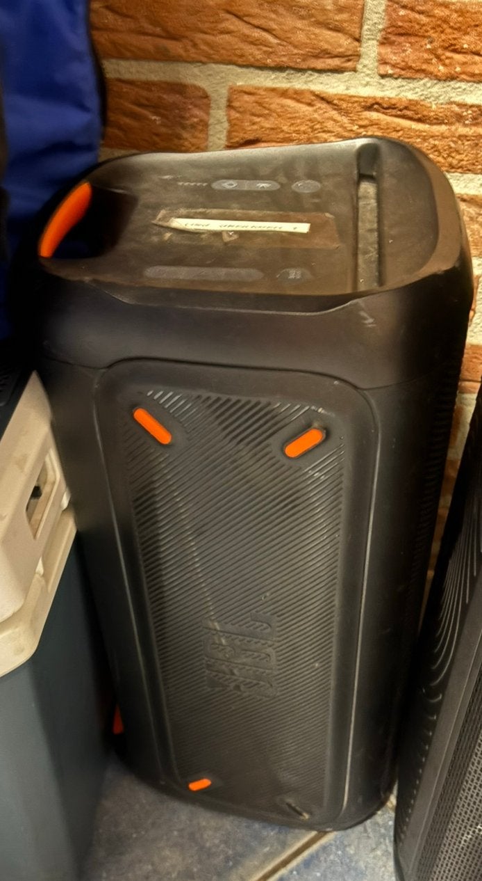 Kapotte JBL party box/speaker, Ophalen, Niet werkend, Subwoofer, JBL