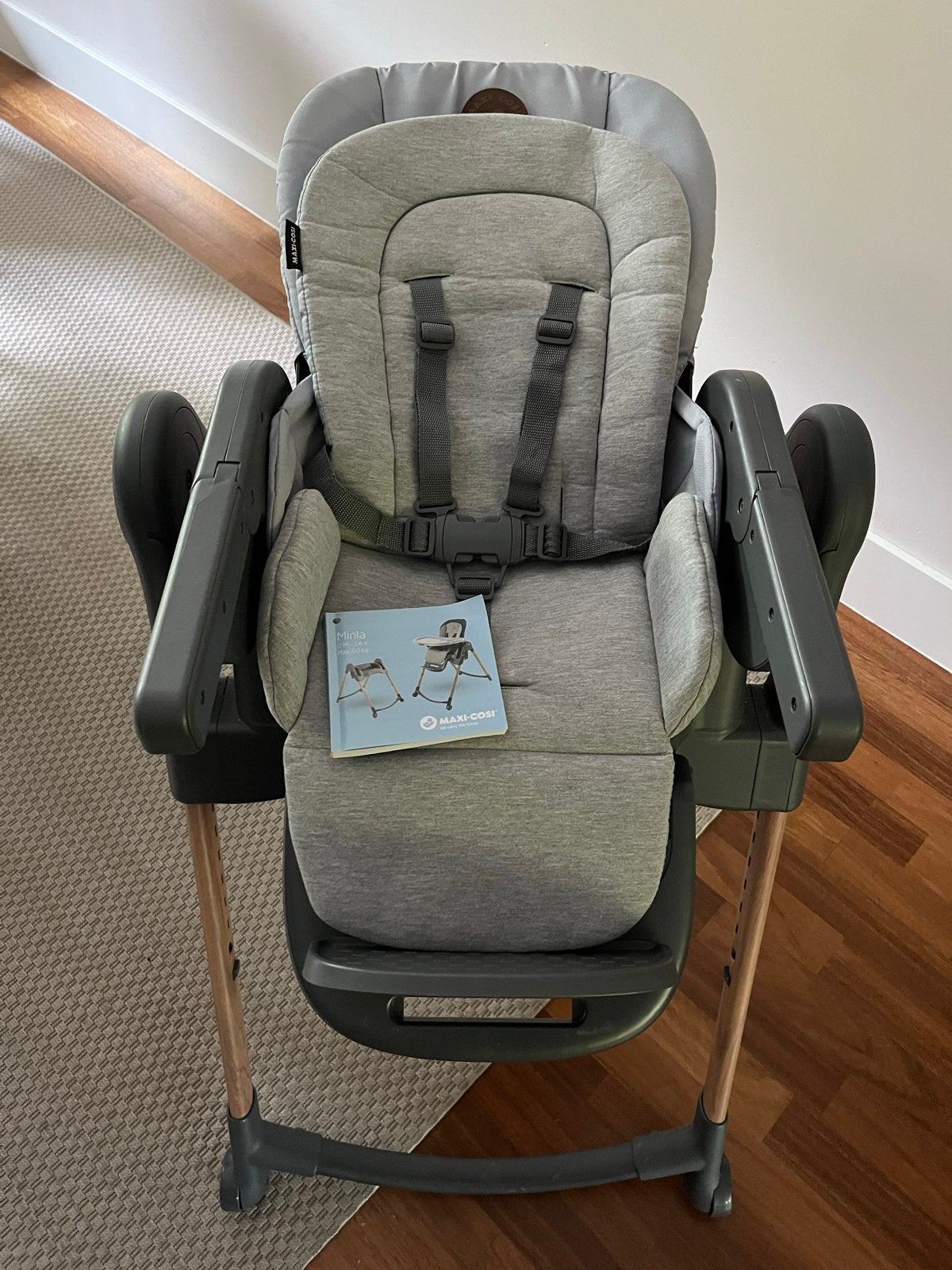 Maxi-Cosi Minla 6-in-1 meegroeistoel / high chair, Ophalen, Zo goed als nieuw, Meegroeistoel, Afneembaar eetblad