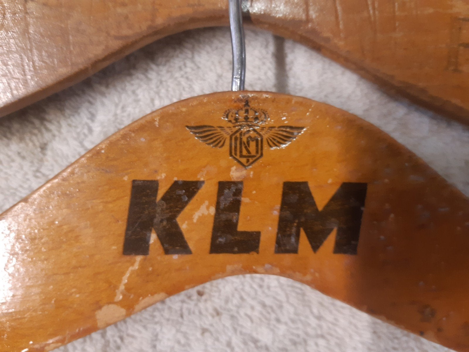 Kleding hangers  KLM   Vintage, Ophalen of Verzenden, Zo goed als nieuw, Hout
