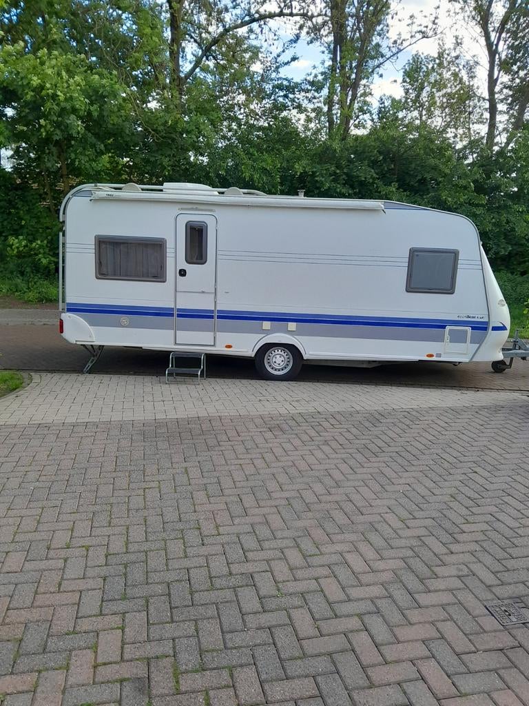 Hobby excellent 540 bouwjaar 2006, Caravans en Kamperen, Rondzit, Hobby, Frans bed, Airco