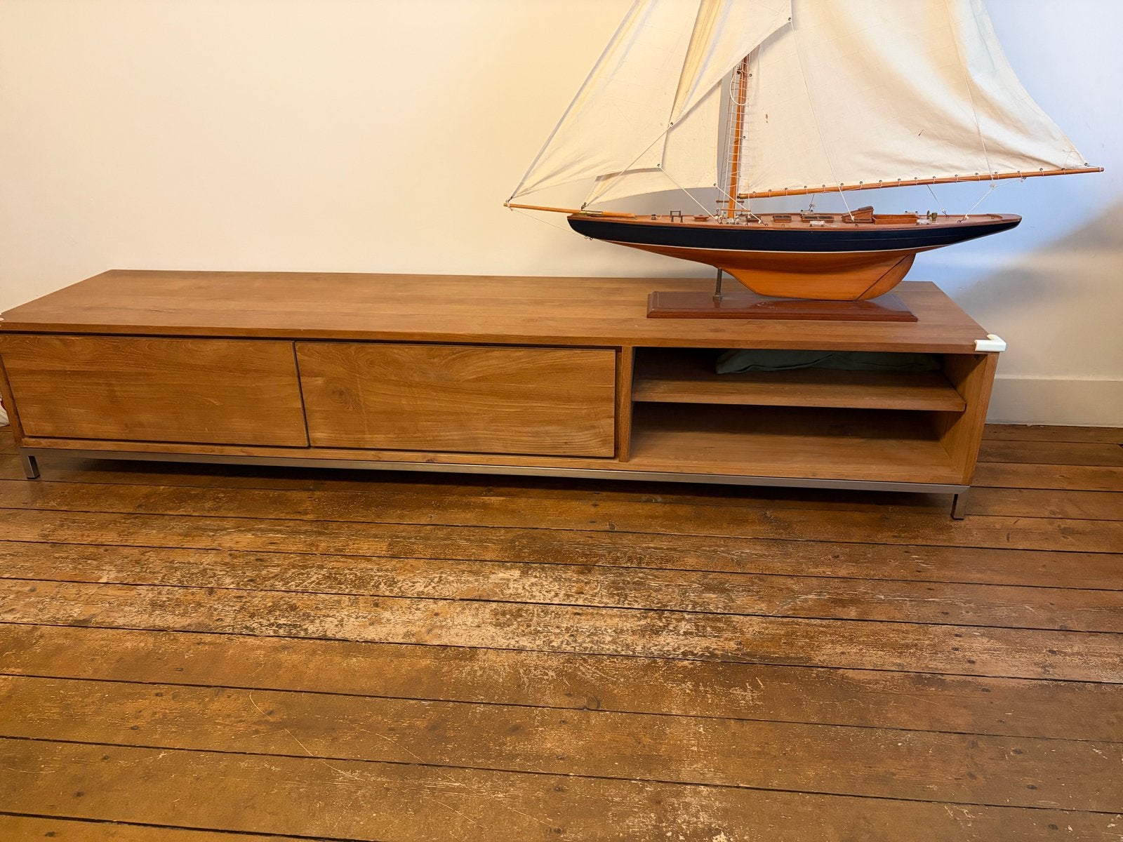 Ethnicraft TV-meubel van massief teakhout, Ophalen, Gebruikt, Teakhout, 200 cm of meer