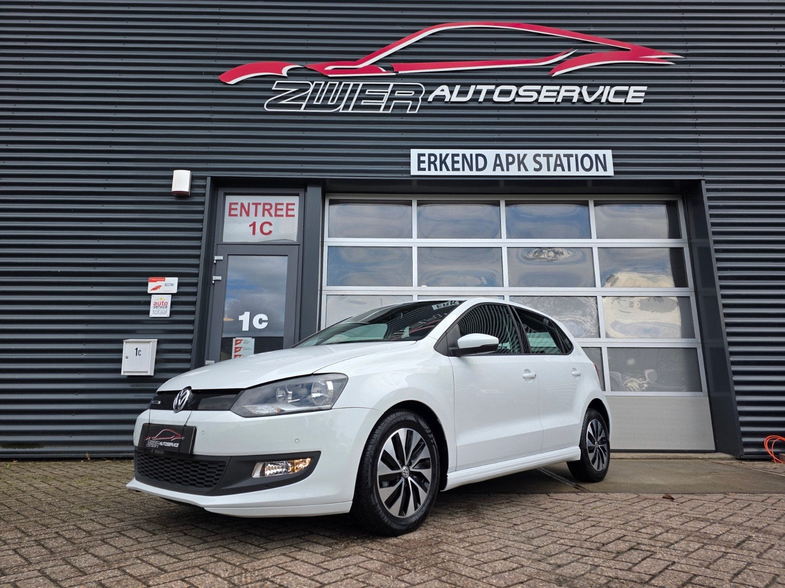 Volkswagen Polo 1.0 TSI 70KW 5D 70.000km NAP, Auto's, Voorwielaandrijving, Stof, 40 €/maand, 95 pk