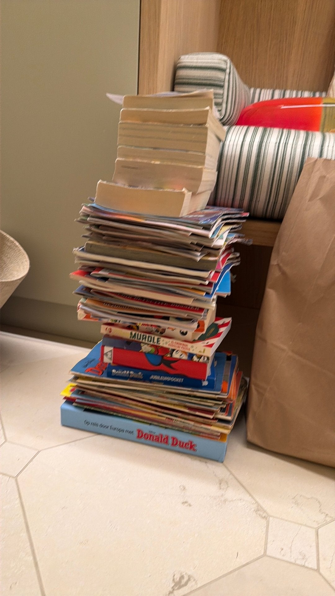 Stripboeken vooral donald duckjes alles ophalen, Meerdere stripboeken, Ophalen, Zo goed als nieuw