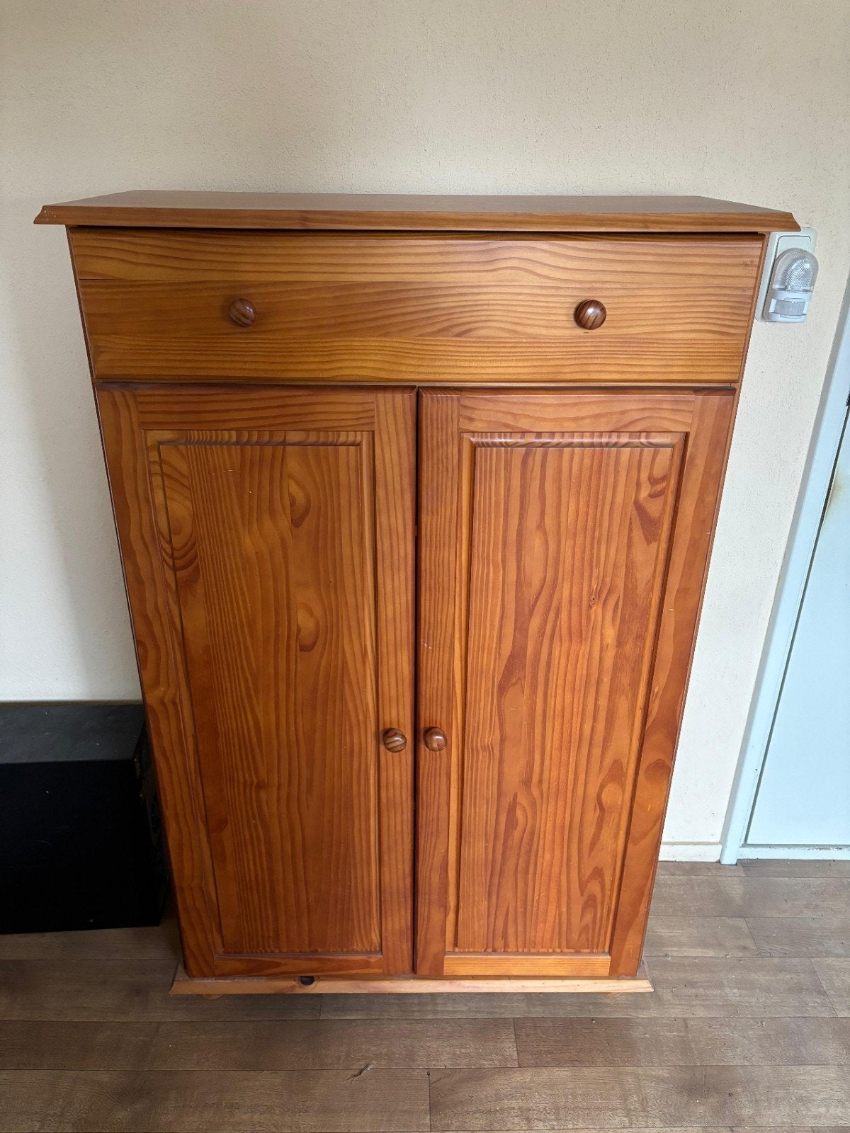 Houten kastje met lade en twee deuren, Ophalen of Verzenden