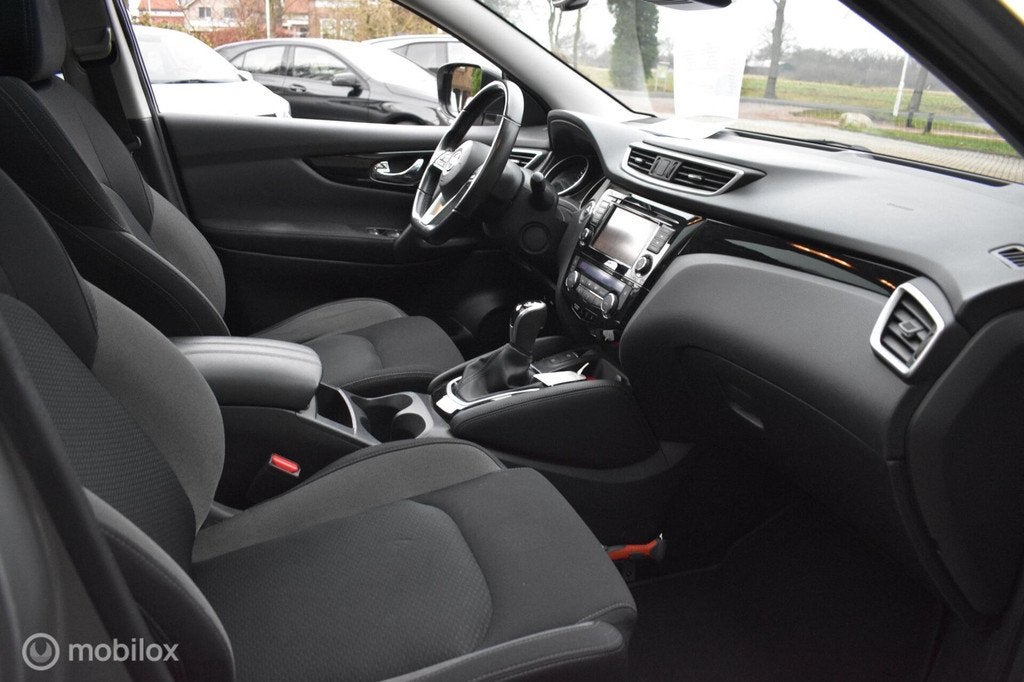 Nissan Qashqai 1.3 DIG-T Design Edition Automaat|Panodak, Auto's, Nissan, Stof, Euro 6, Origineel Nederlands, 19 km/l