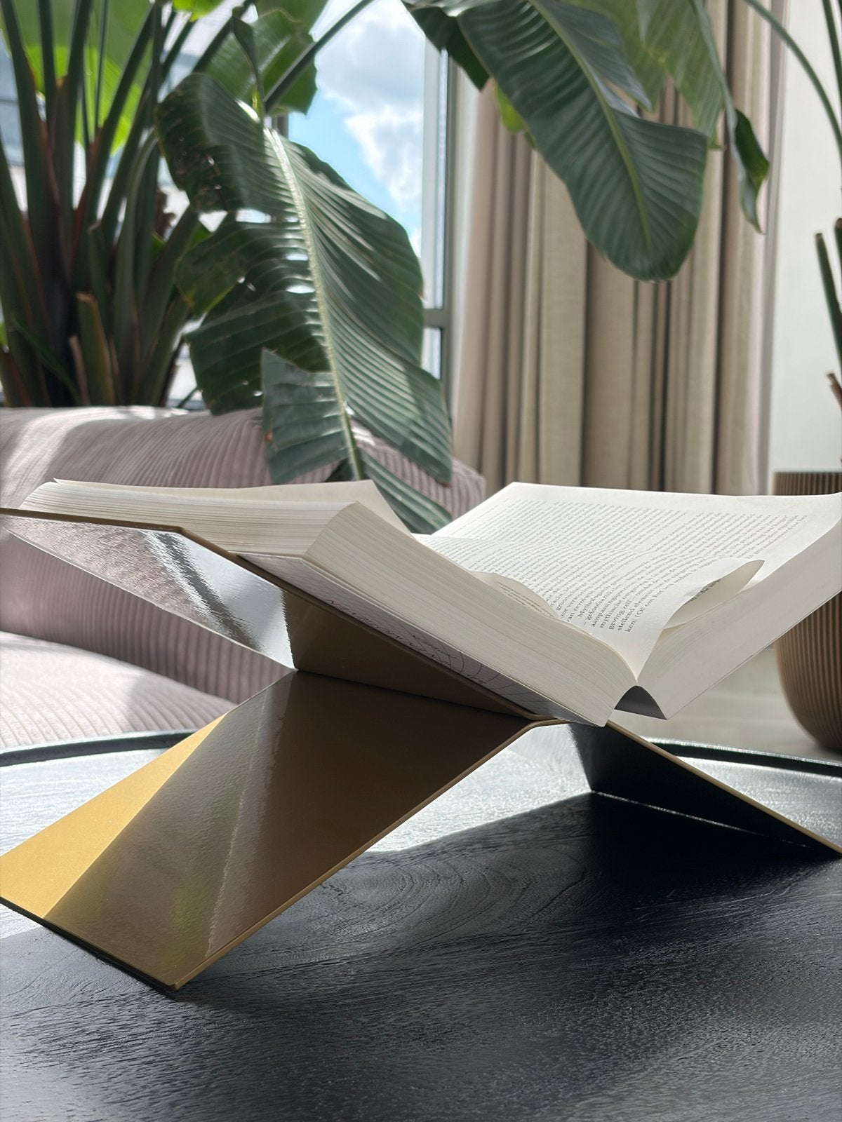 Moderne gouden metalen boekenstandaard - X-design, Ophalen, Zo goed als nieuw, Goud, Metaal
